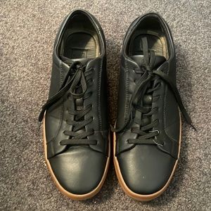 GAP black mens lace up sneakers size 9